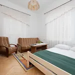 Nowy Swiat Apartament W Centrum Warszawy By Noclegi Renters