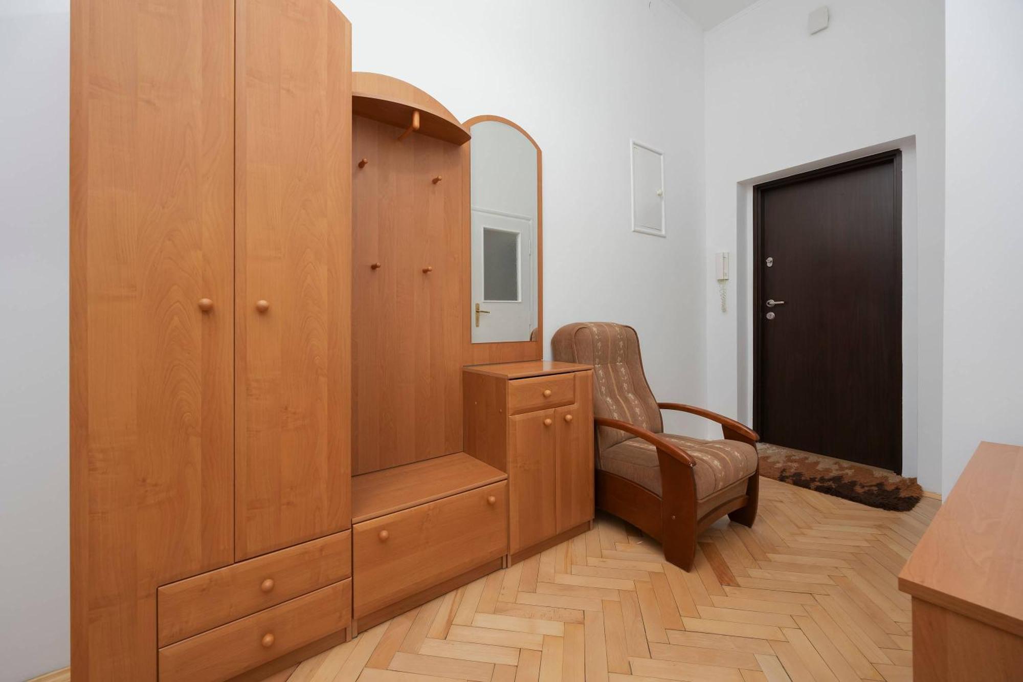 Nowy Swiat W Centrum Warszawy By Renters Warszawa